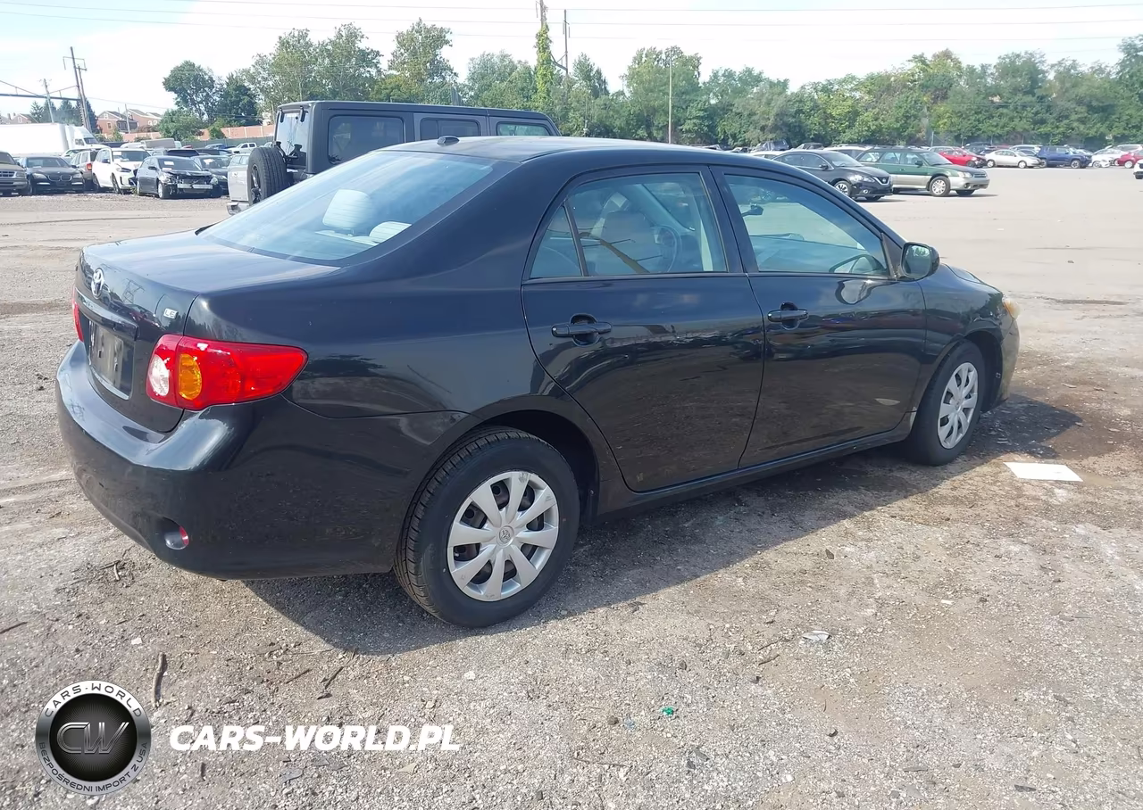 2010 Toyota Corolla Le VIN:2T1BU4EEXAC340126 - 4