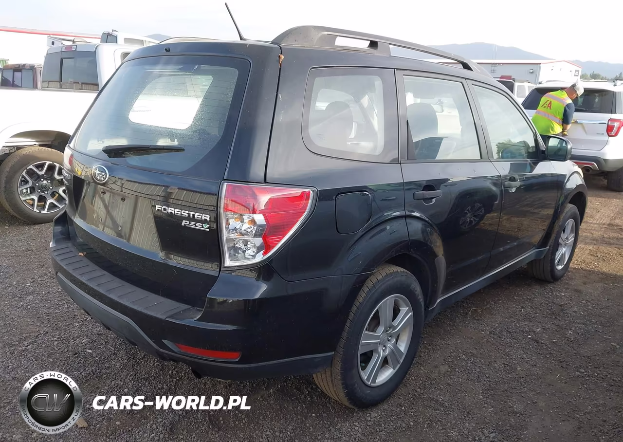 2013 Subaru Forester 2.5X VIN:JF2SHABC1DH428263 - 4
