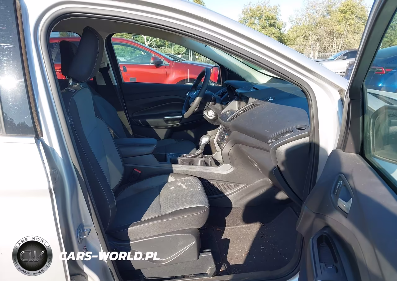 2018 Ford Escape Se VIN:1FMCU0GD0JUA39364 - 5