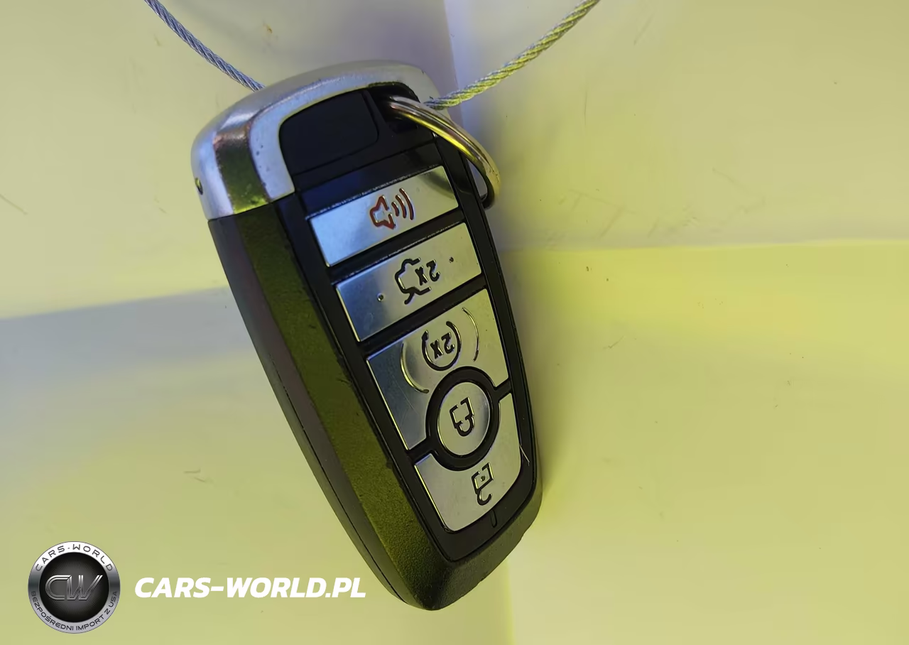 2018 Ford Edge Titanium VIN:2FMPK3K81JBB48439 - 11
