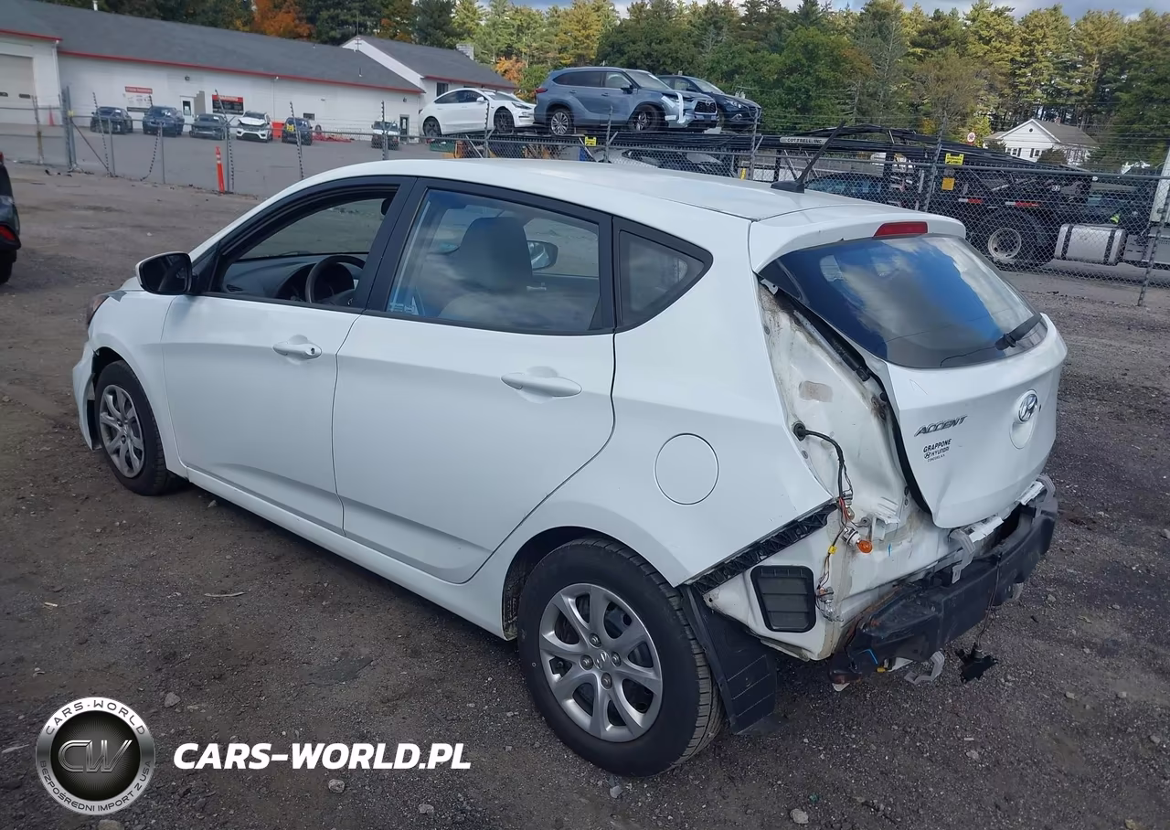 2012 Hyundai Accent Gs VIN:KMHCT5AE6CU015557 - 3