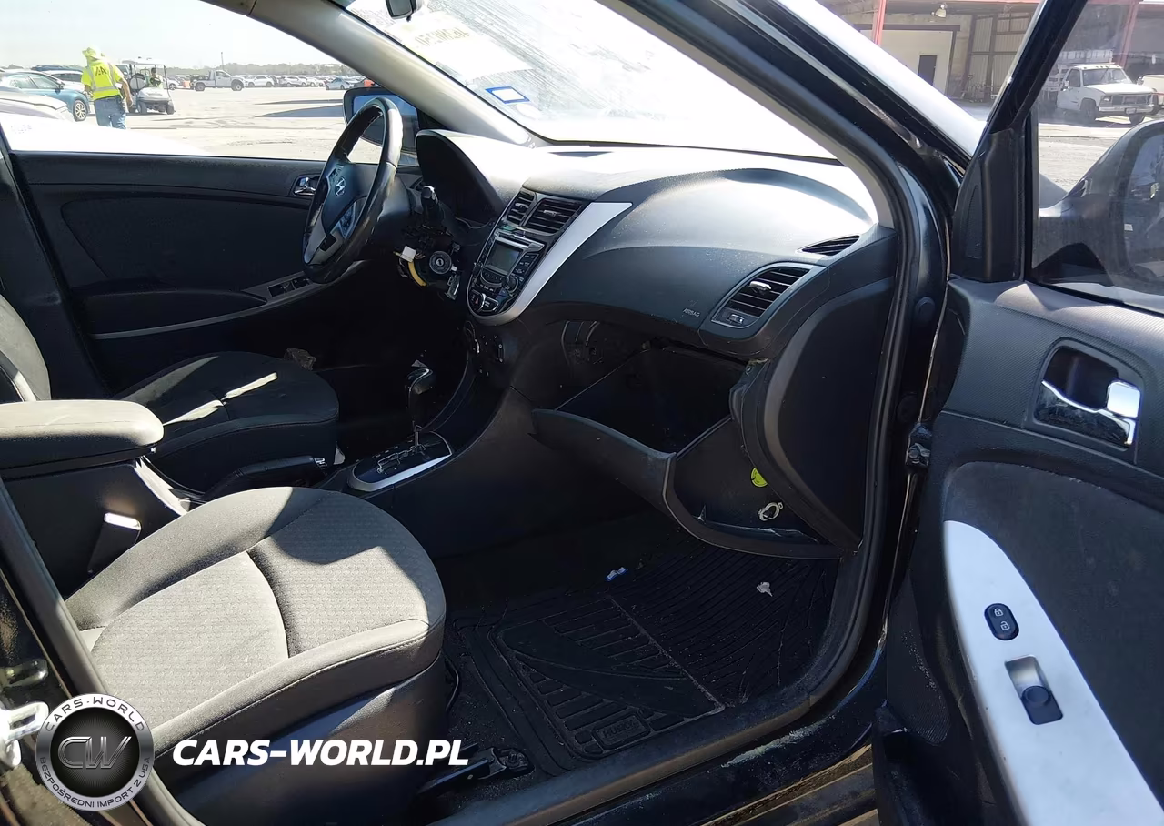 2012 Hyundai Accent Se VIN:KMHCU5AE6CU038091 - 5