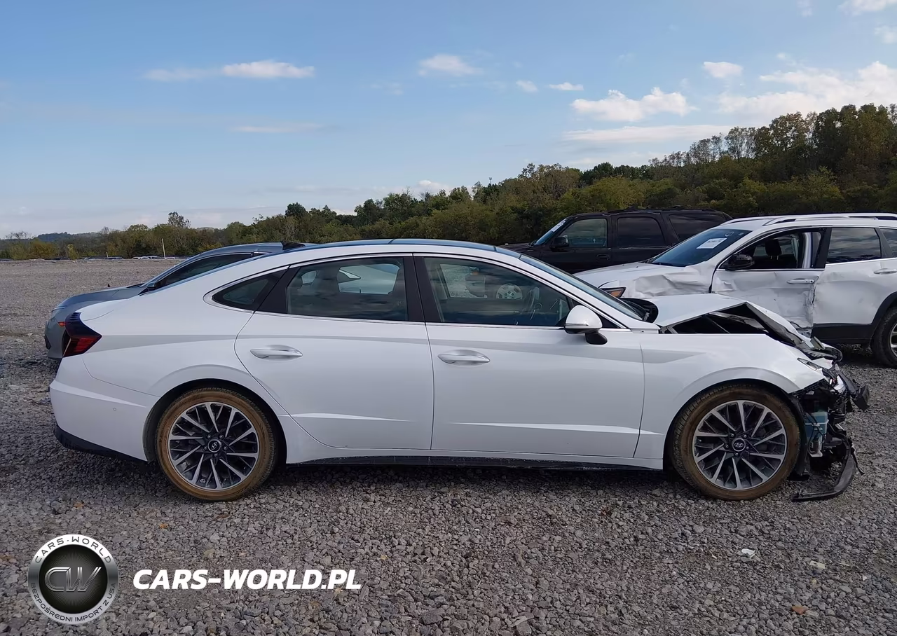 2022 Hyundai Sonata Limited VIN:KMHL34J24NA196078 - 13