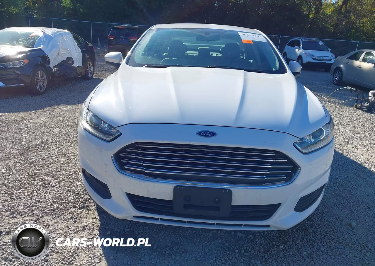 2015 Ford Fusion S VIN:3FA6P0G76FR296214 - 13