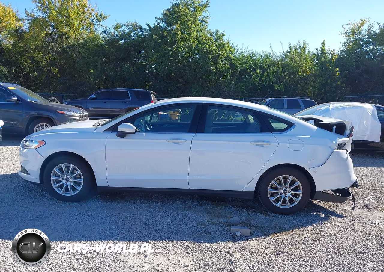 2015 Ford Fusion S VIN:3FA6P0G76FR296214 - 15