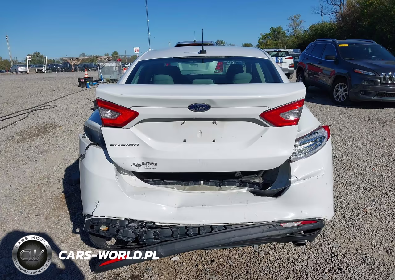 2015 Ford Fusion S VIN:3FA6P0G76FR296214 - 17