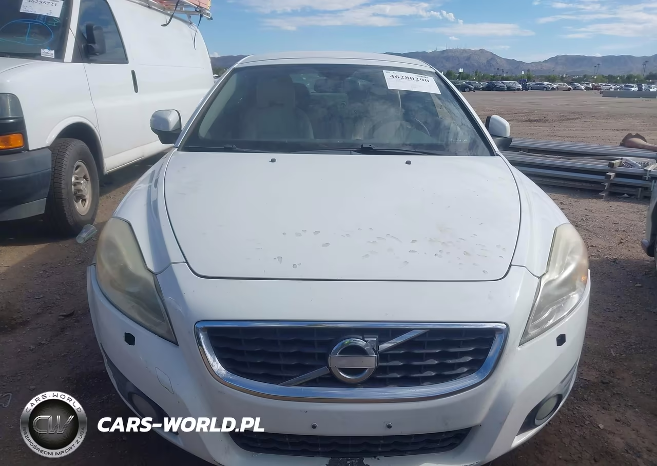 2011 Volvo C70 T5 VIN:YV1672MCXBJ110308 - 6