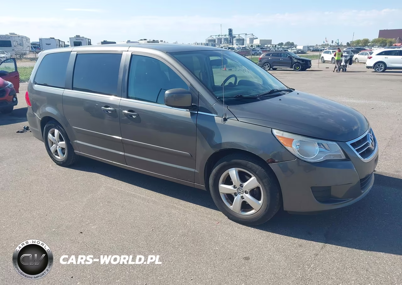 2010 Volkswagen Routan Sel