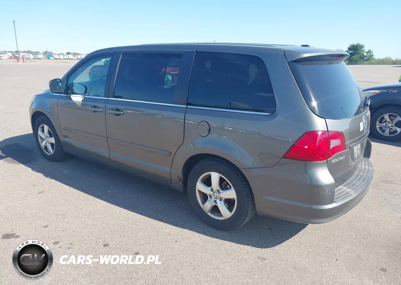 2010 Volkswagen Routan Sel VIN:2V4RW5DX6AR199336 - 3
