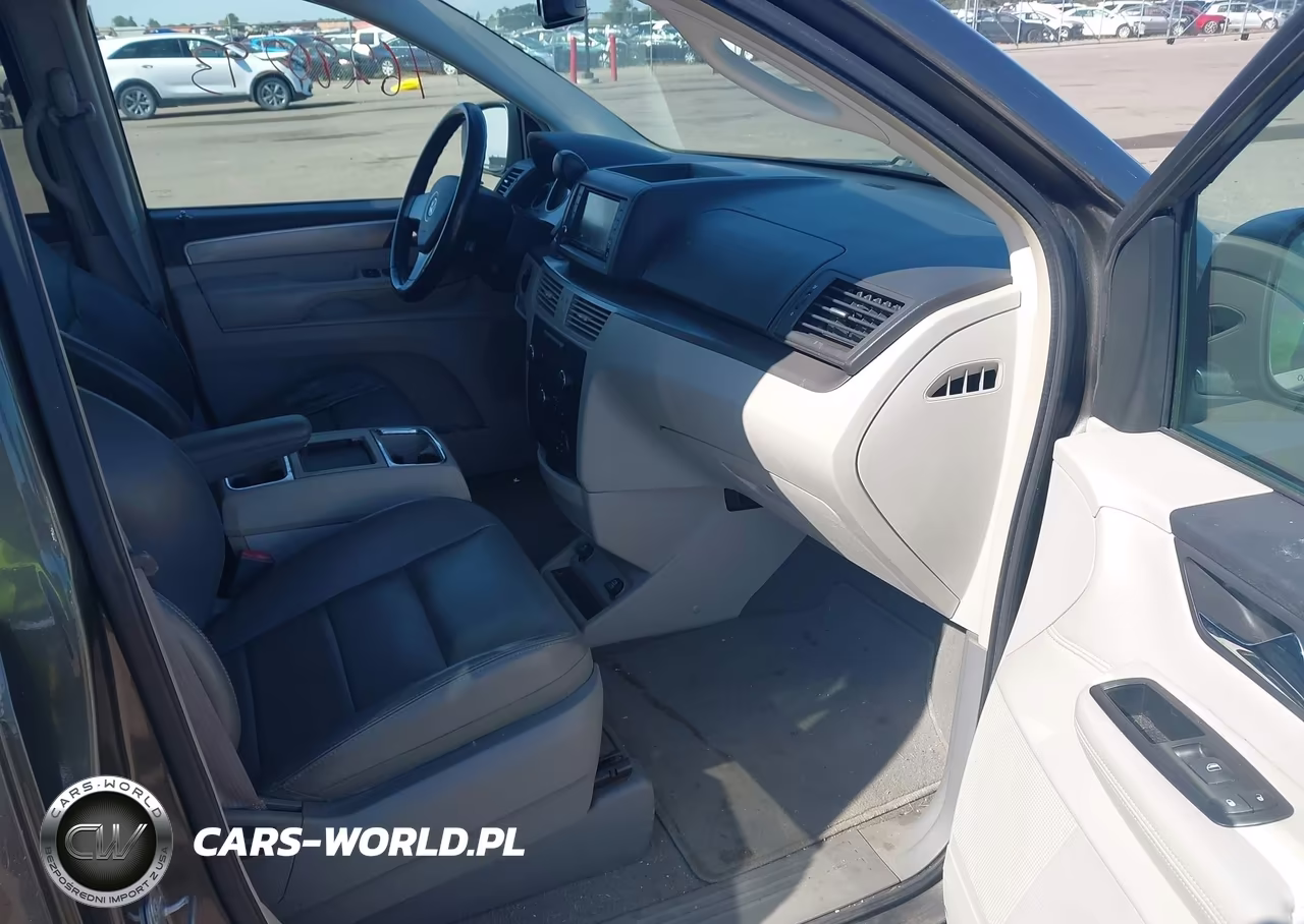 2010 Volkswagen Routan Sel VIN:2V4RW5DX6AR199336 - 5