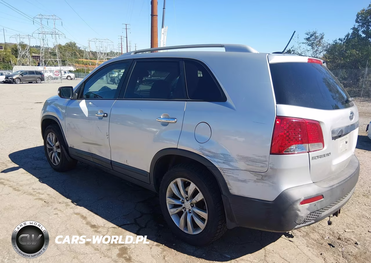 2011 Kia Sorento Lx V6 VIN:5XYKTDA27BG066808 - 3