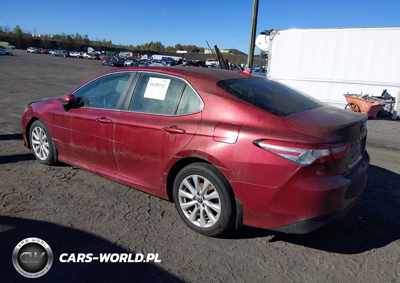 2020 Toyota Camry Le VIN:4T1C11AKXLU972181 - 3