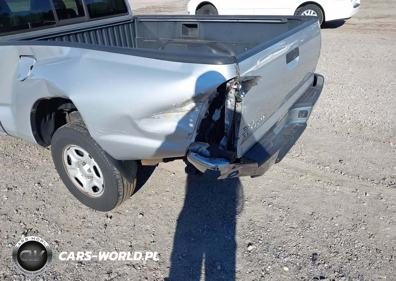 2010 Toyota Tacoma VIN:5TETX4CN0AZ707852 - 17