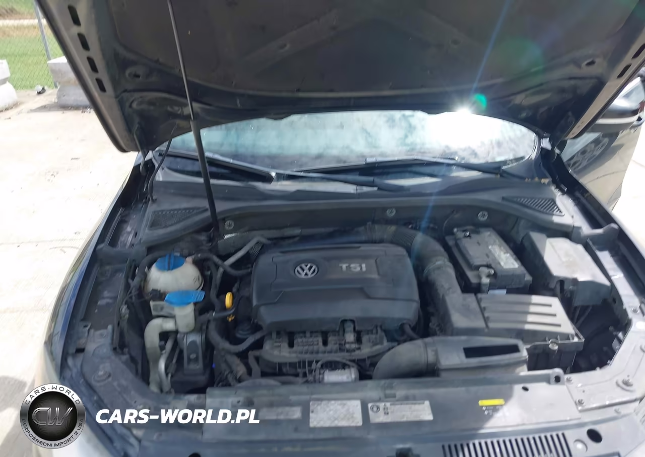 2015 Volkswagen Passat 1.8T Limited Edition VIN:1VWAS7A34FC082612 - 10