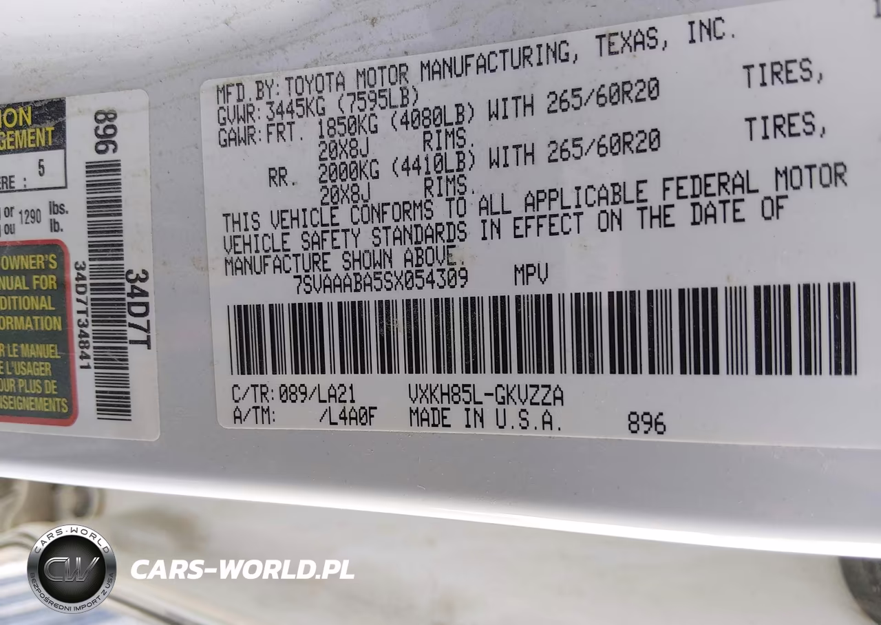 2025 Toyota Sequoia Platinum VIN:7SVAAABA5SX054309 - 9