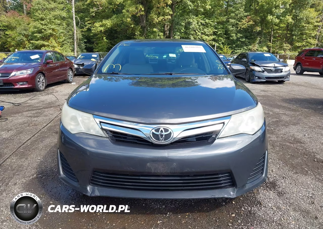 2014 Toyota Camry Le VIN:4T1BF1FK6EU404258 - 12