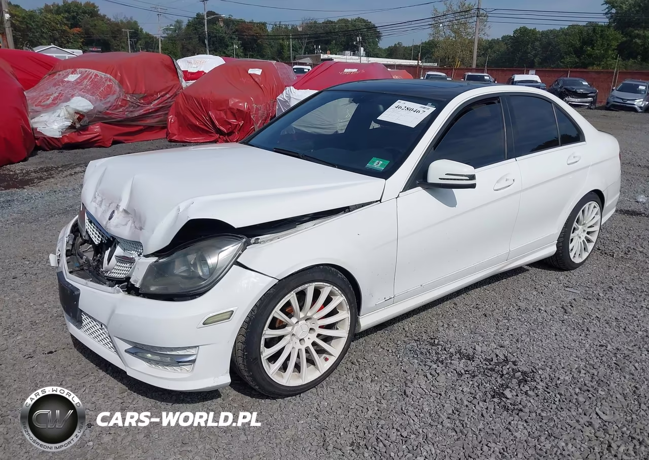 2013 Mercedes-Benz C 250 Sport VIN:WDDGF4HB6DR243541 - 2