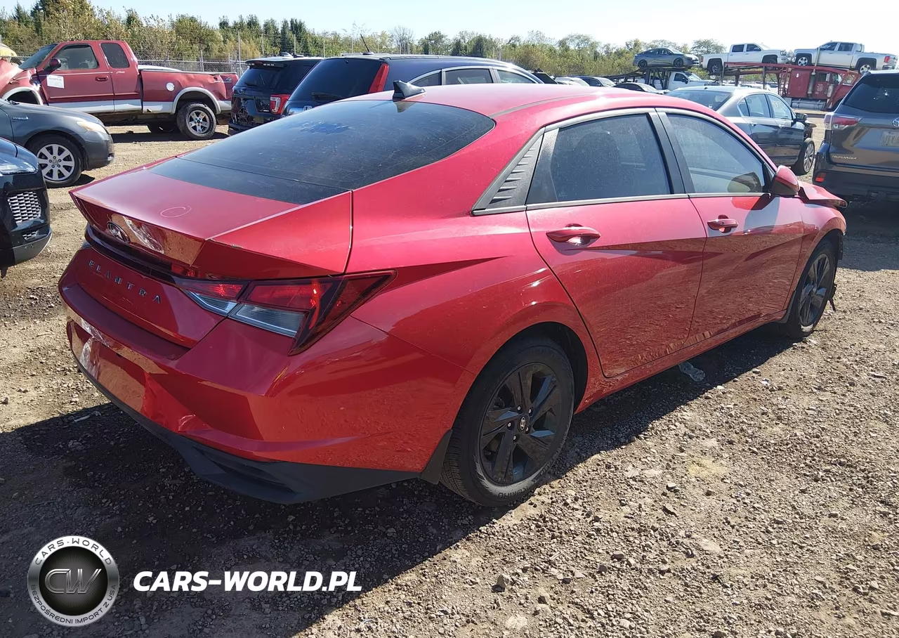 2023 HYUNDAI ELANTRA SEL VIN:5NPLM4AG5PH089906 - 4