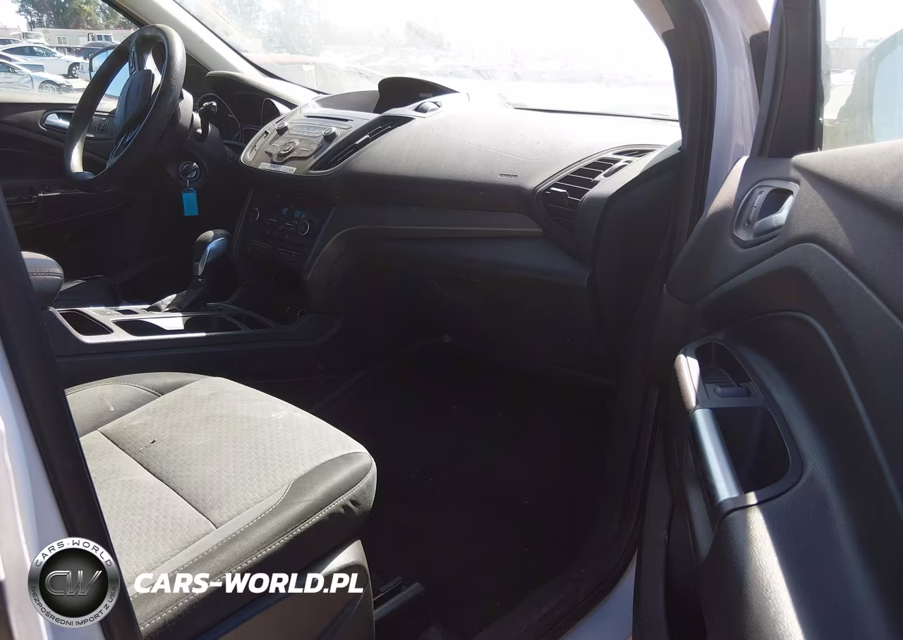 2018 Ford Escape Se VIN:1FMCU0GD6JUA56511 - 5