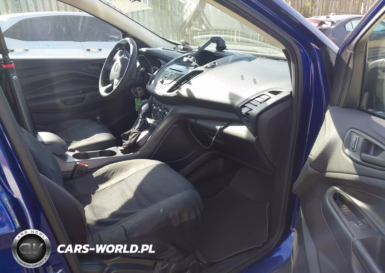 2016 Ford Escape S VIN:1FMCU0F78GUB31777 - 5