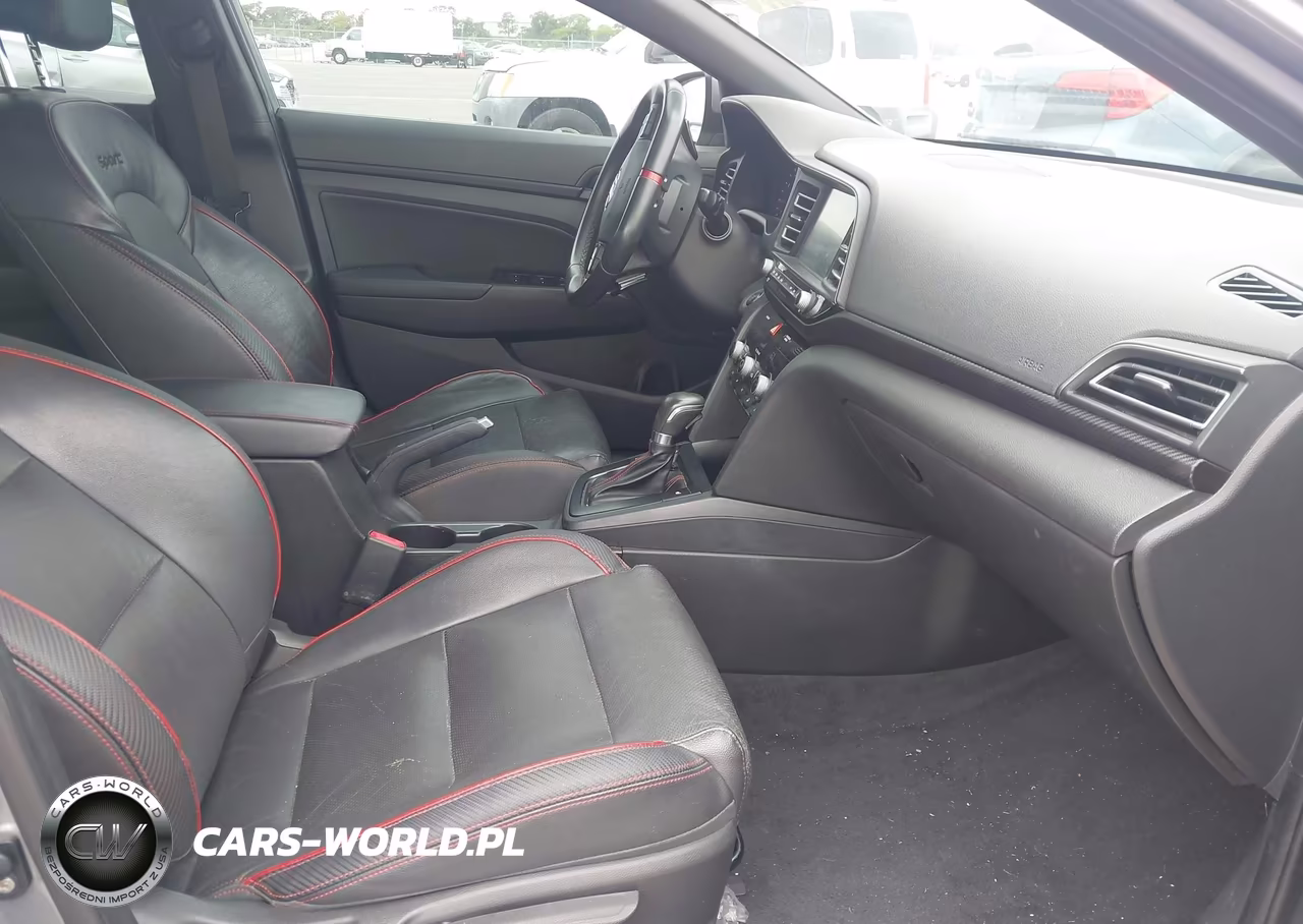 2019 Hyundai Elantra Sport VIN:KMHD04LB4KU812558 - 5
