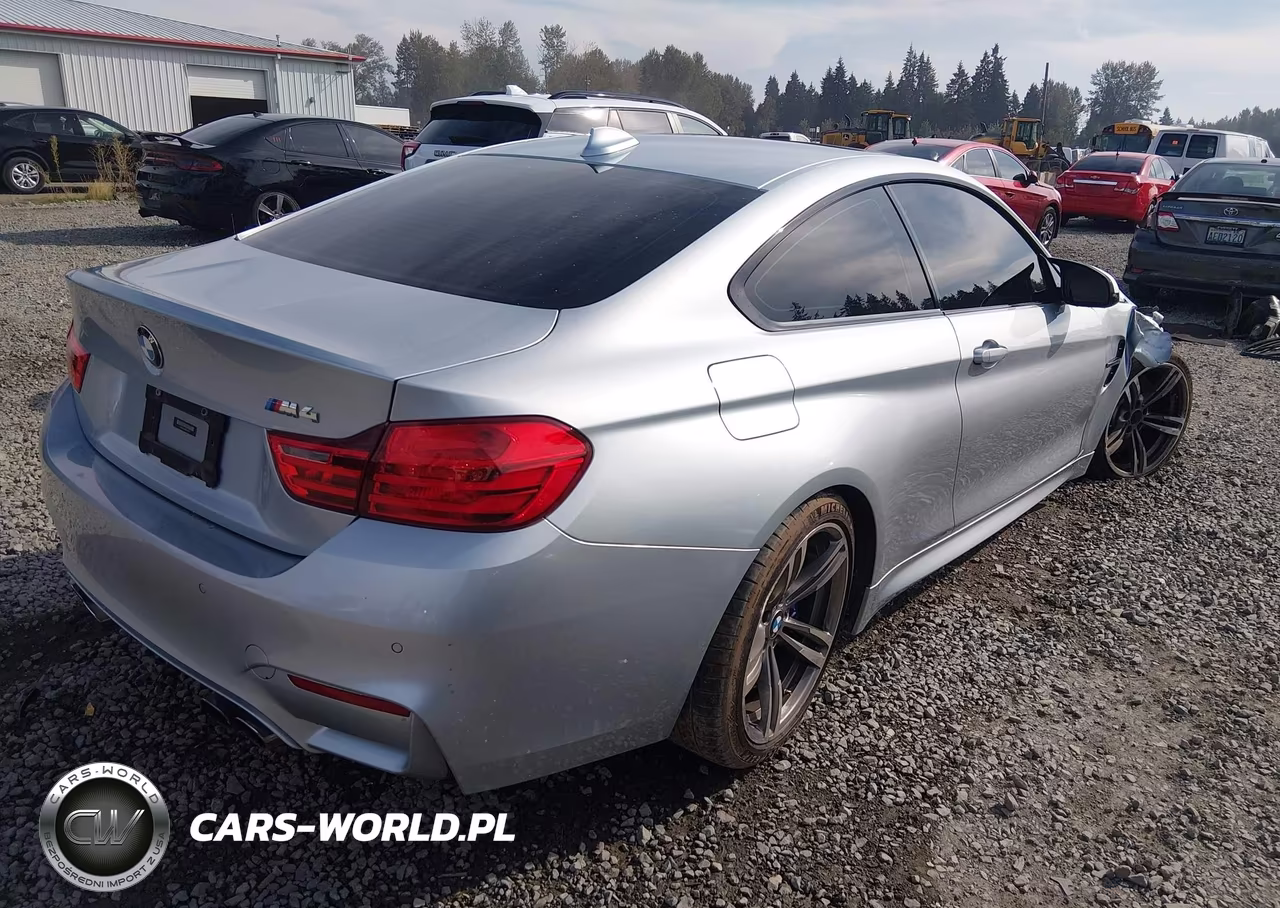 2015 BMW M4 VIN:WBS3R9C58FK331526 - 4