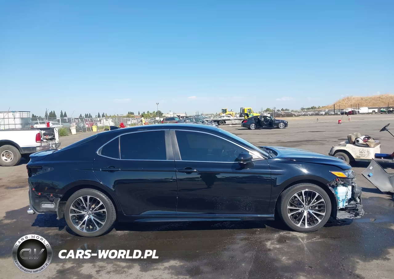 2020 Toyota Camry Se VIN:4T1G11AK1LU971020 - 13