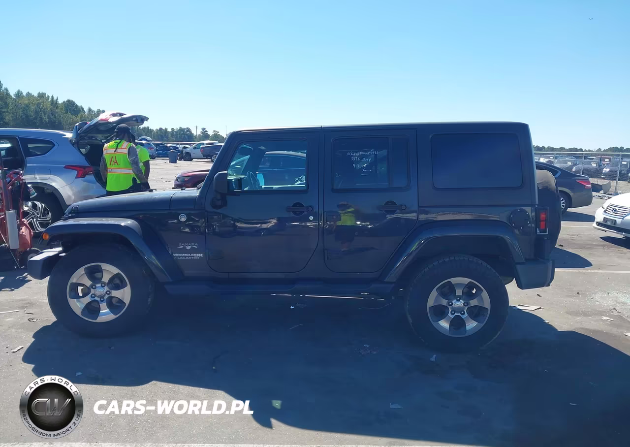2018 Jeep Wrangler Jk Unlimited Sahara 4X4 VIN:1C4BJWEG2JL851294 - 14
