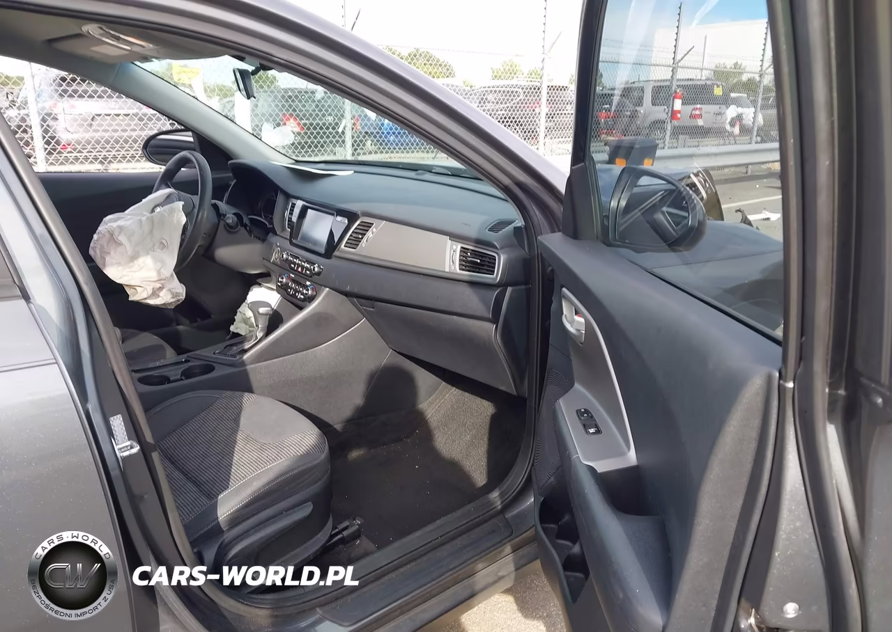 2017 Kia Niro Lx VIN:KNDCB3LC5H5084720 - 5