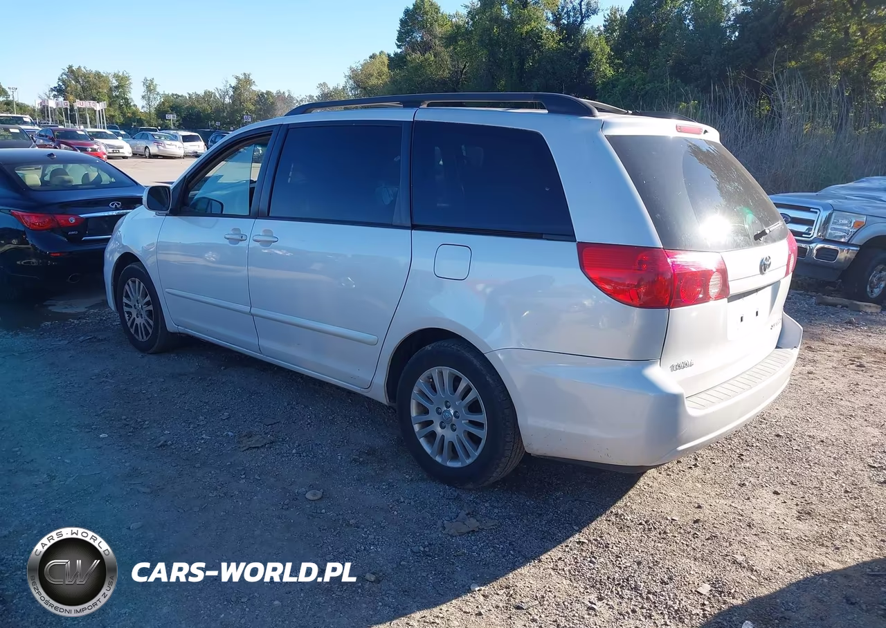 2008 Toyota Sienna Xle VIN:5TDZK22C28S132609 - 3