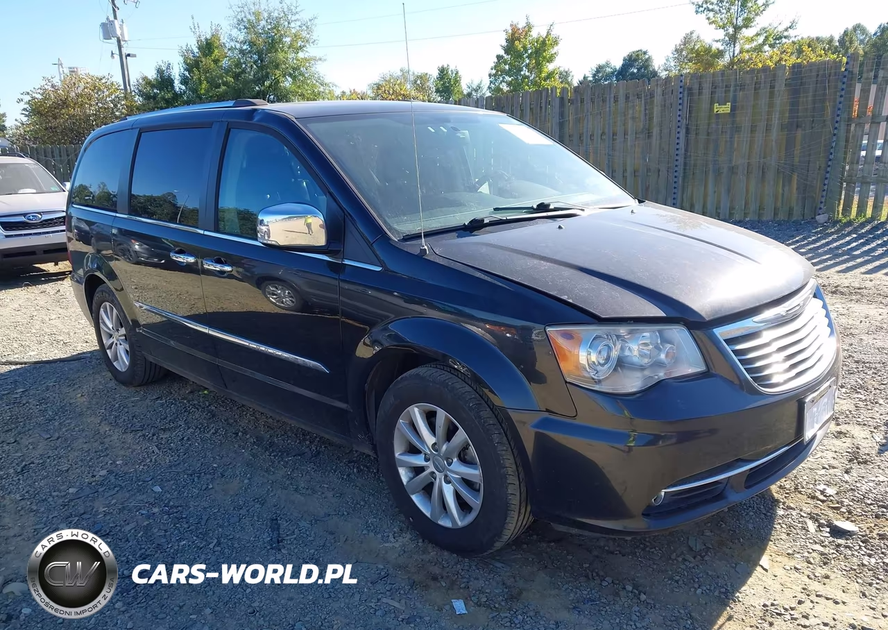 2015 Chrysler Town & Country Limited Platinum VIN:2C4RC1GG4FR742343 - 1
