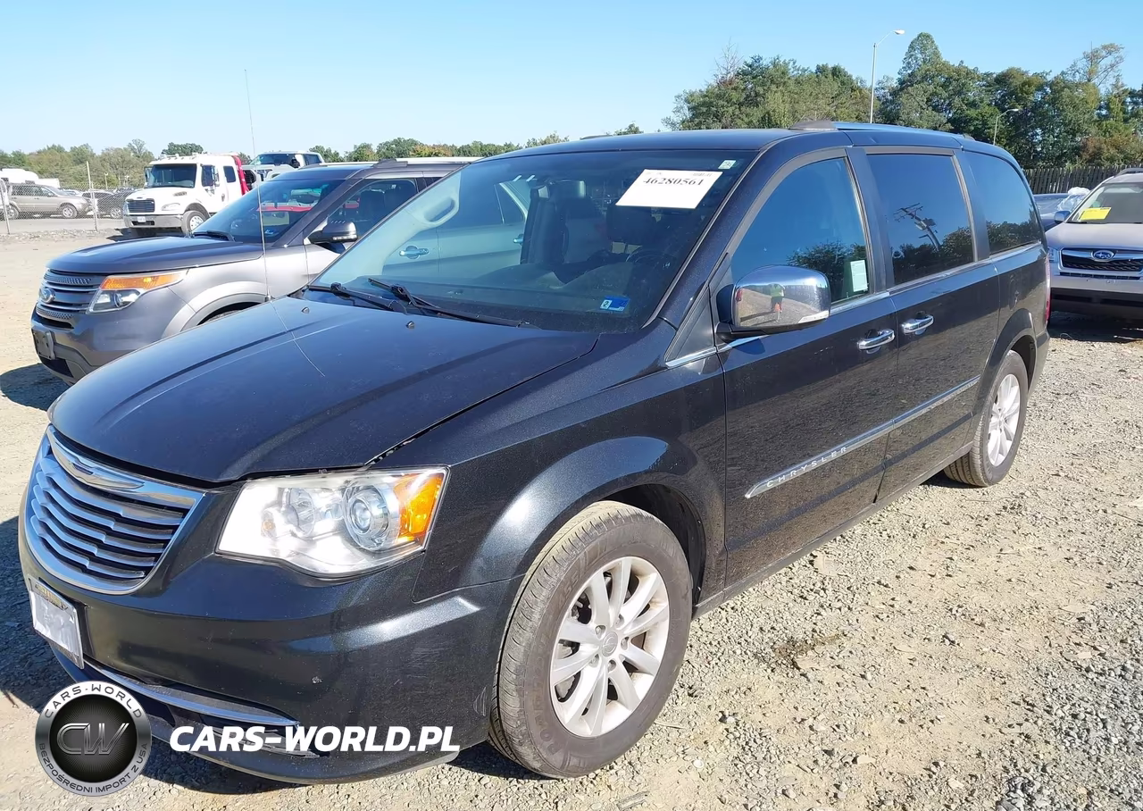 2015 Chrysler Town & Country Limited Platinum VIN:2C4RC1GG4FR742343 - 2