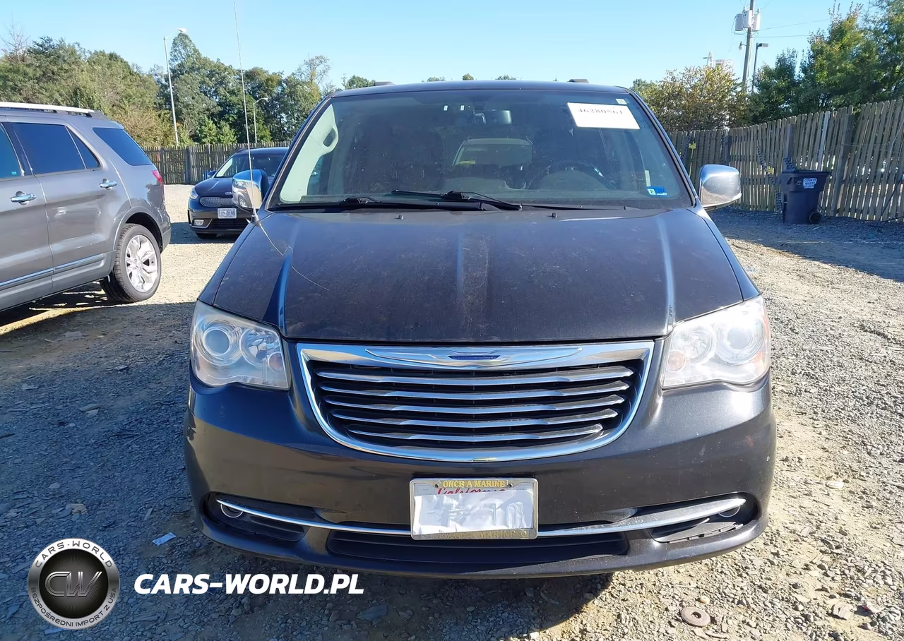 2015 Chrysler Town & Country Limited Platinum VIN:2C4RC1GG4FR742343 - 6