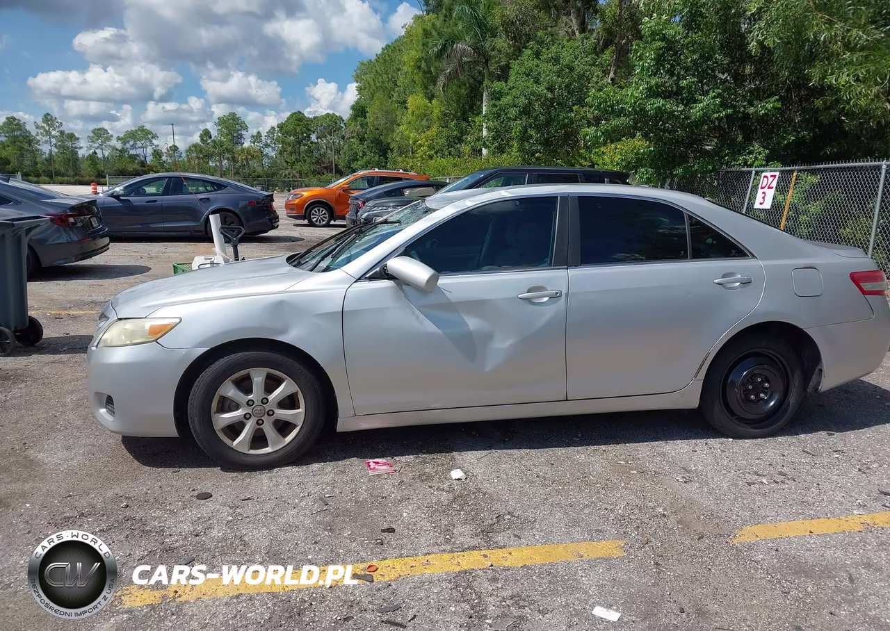 2010 Toyota Camry Le VIN:4T1BF3EK7AU041184 - 14
