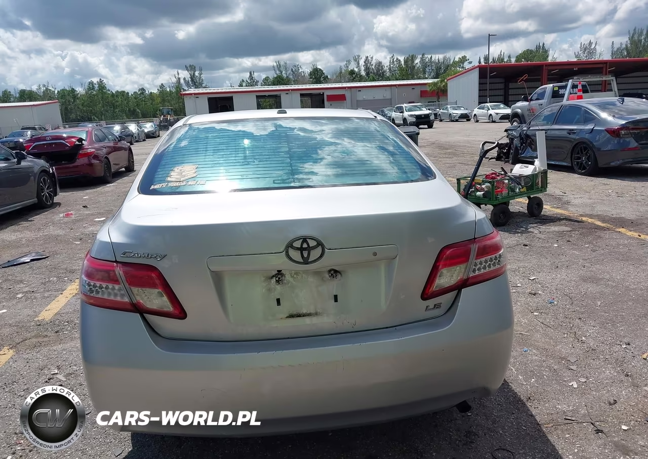 2010 Toyota Camry Le VIN:4T1BF3EK7AU041184 - 16