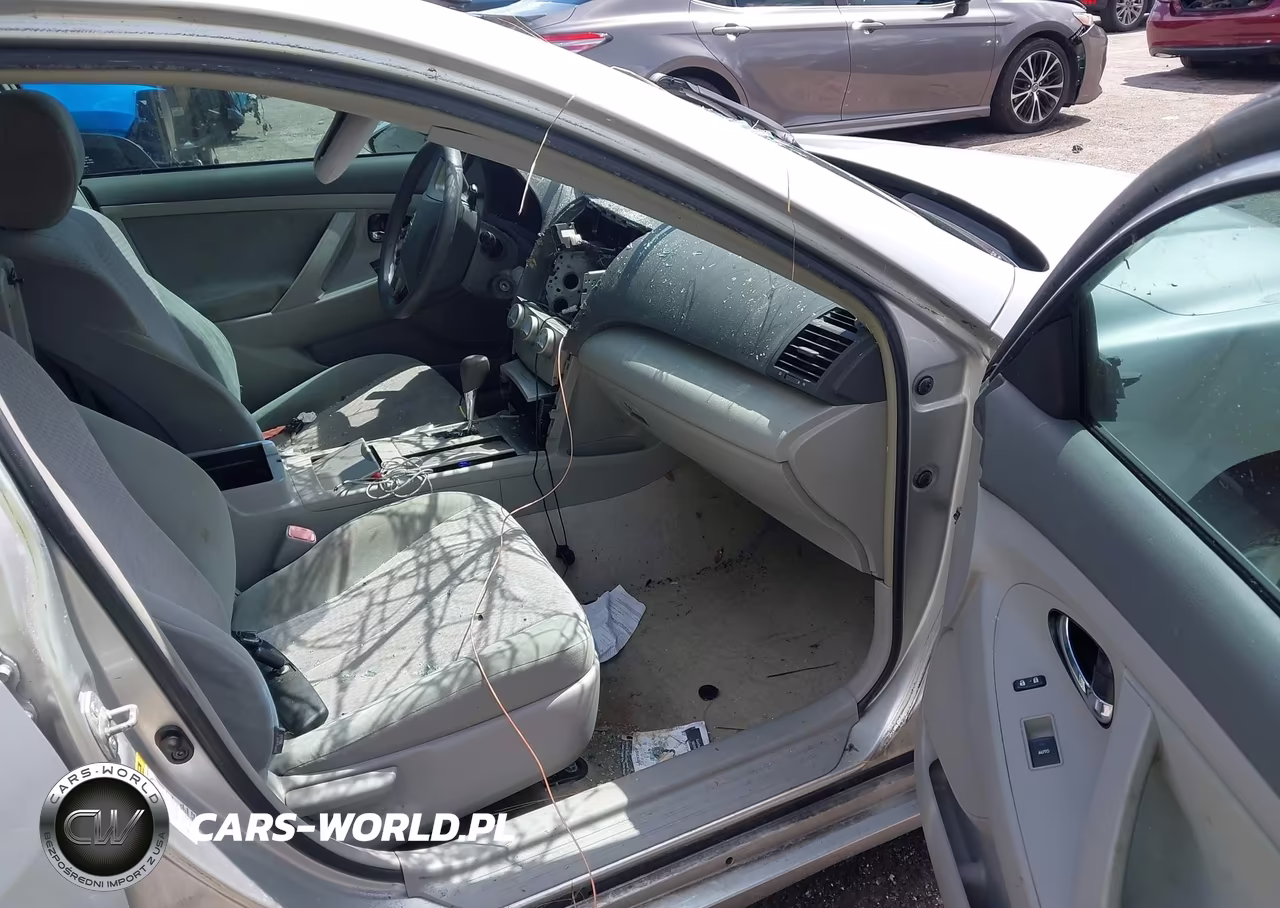 2010 Toyota Camry Le VIN:4T1BF3EK7AU041184 - 5