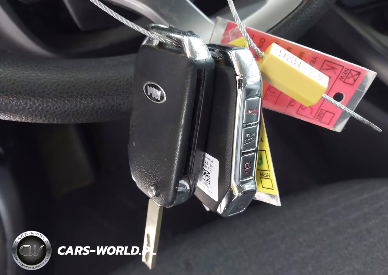 2020 Kia Soul S VIN:KNDJ23AU2L7116765 - 11