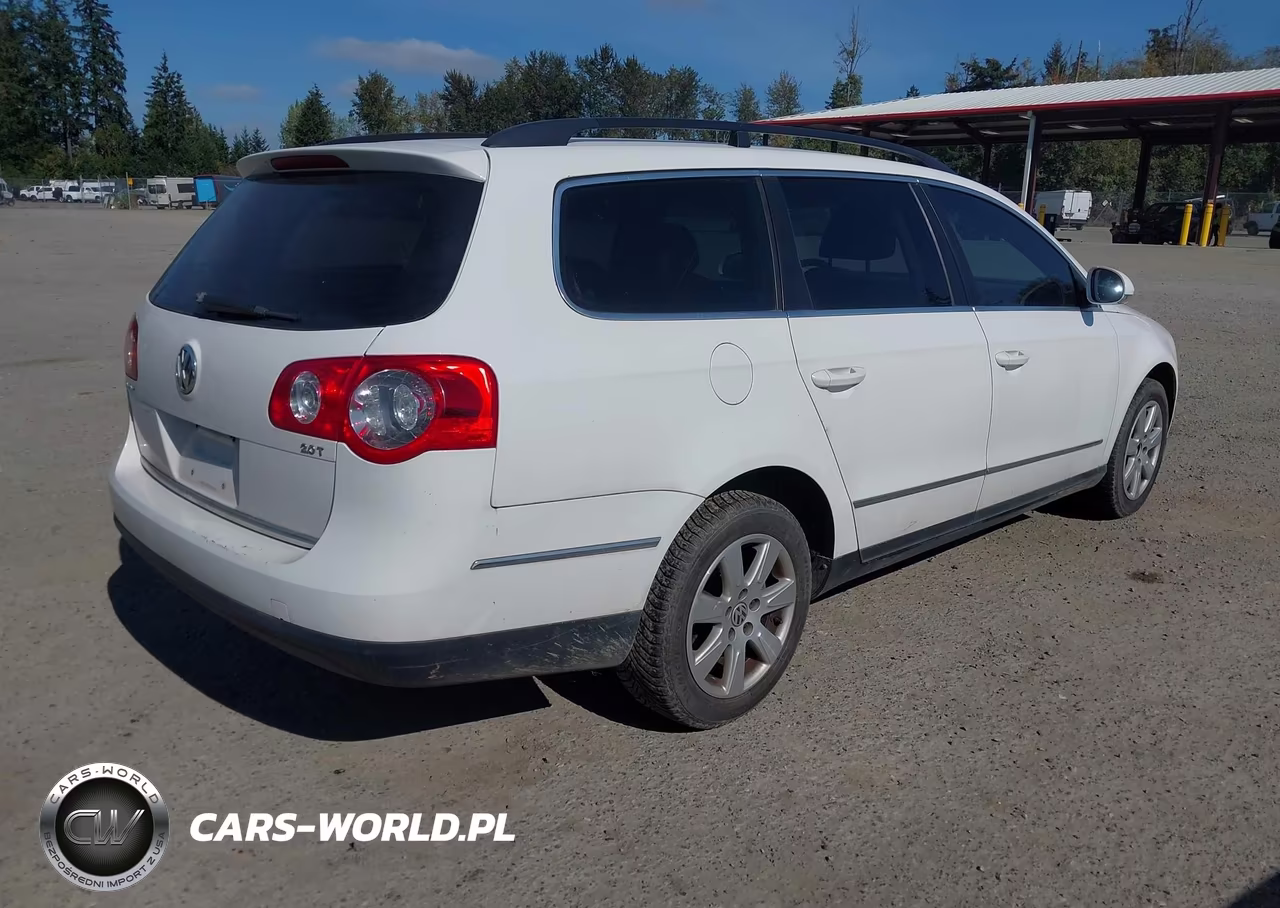 2008 Volkswagen Passat Turbo VIN:WVWXK73C18E161432 - 4
