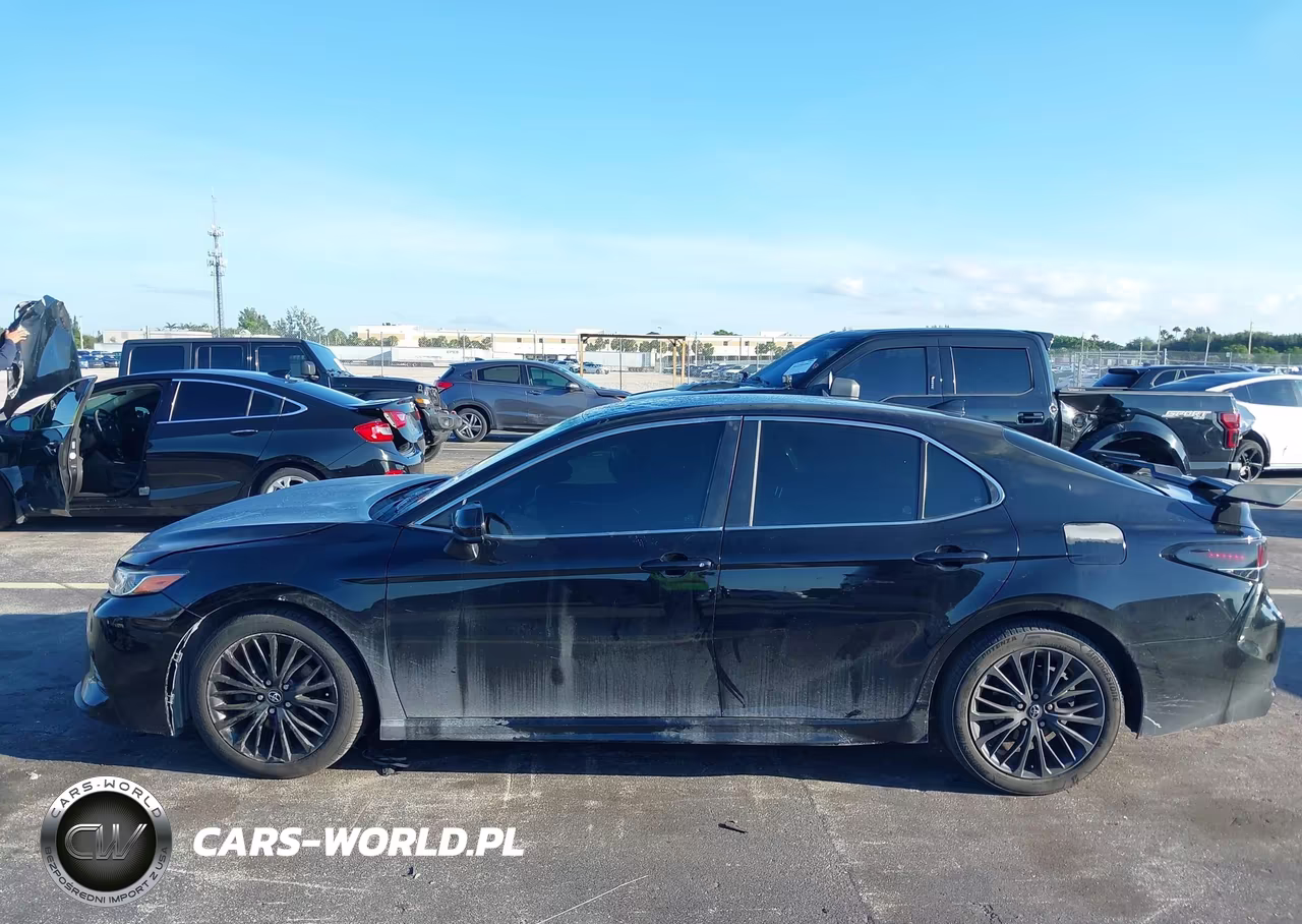 2020 Toyota Camry Se VIN:4T1G11AK8LU945207 - 14