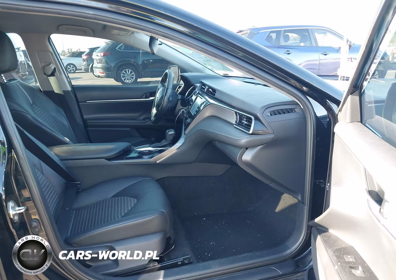 2020 Toyota Camry Se VIN:4T1G11AK8LU945207 - 5