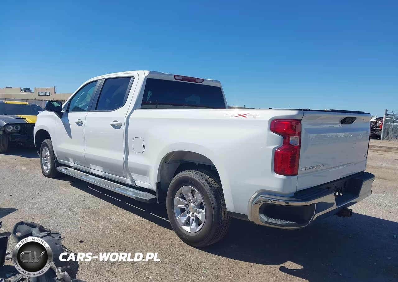 2026 Chevrolet Silverado 1500 4Wd Standard Bed Lt VIN:1GCUKDED0TZ309546 - 3