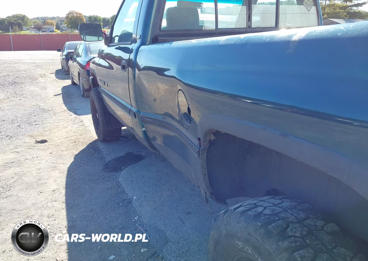 1996 Dodge Ram 1500 VIN:1B7HF16Y3TS652205 - 6