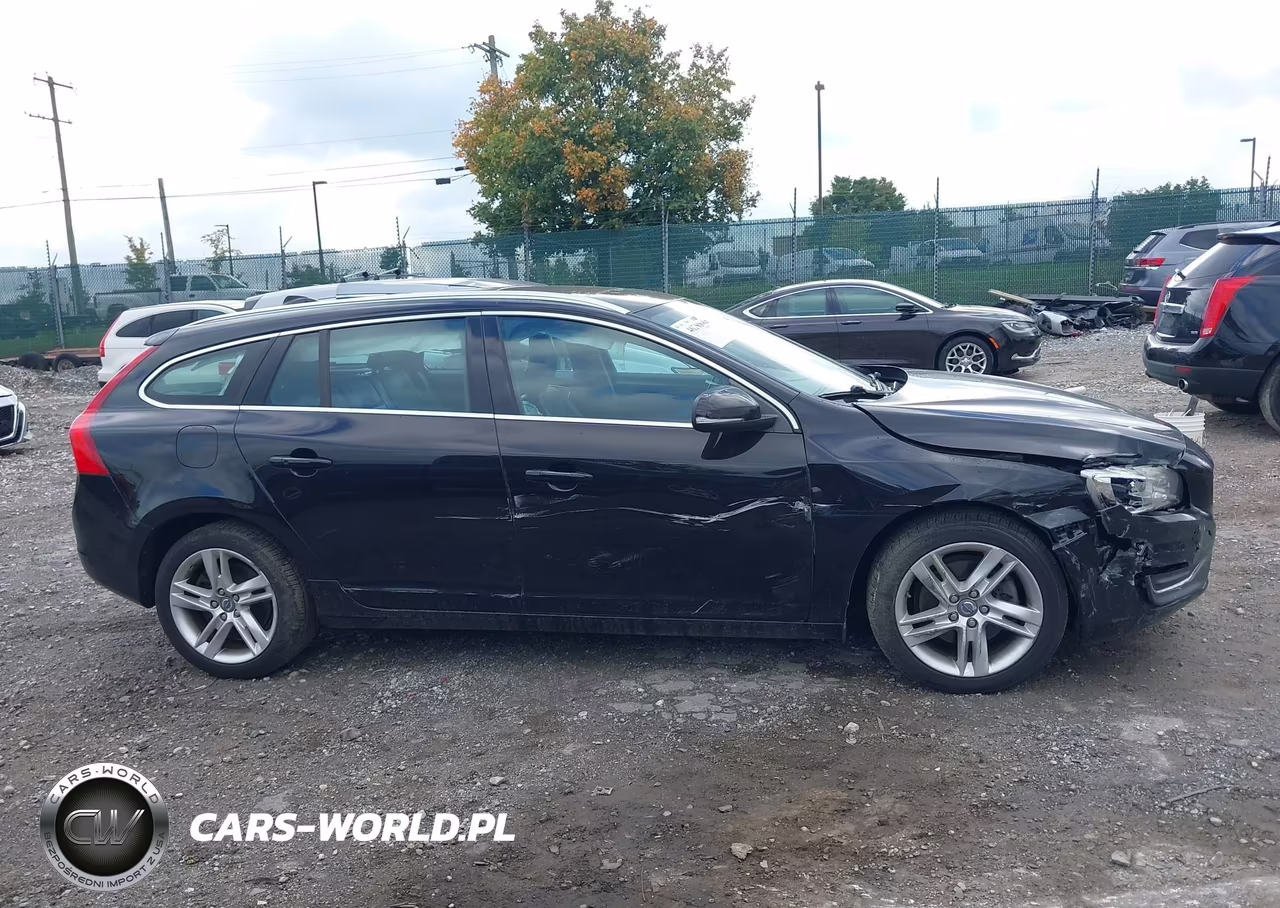 2015 Volvo V60 T5 Premier VIN:YV126MEB1F1199372 - 12