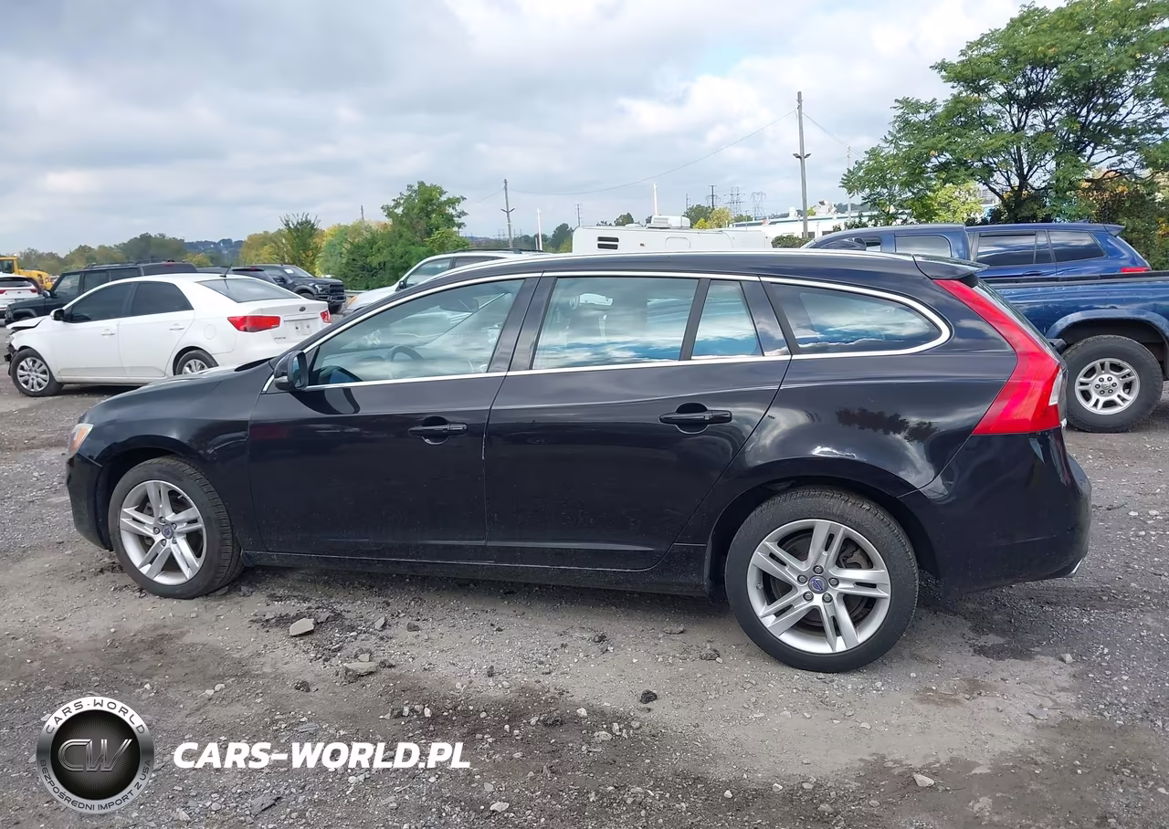 2015 Volvo V60 T5 Premier VIN:YV126MEB1F1199372 - 13