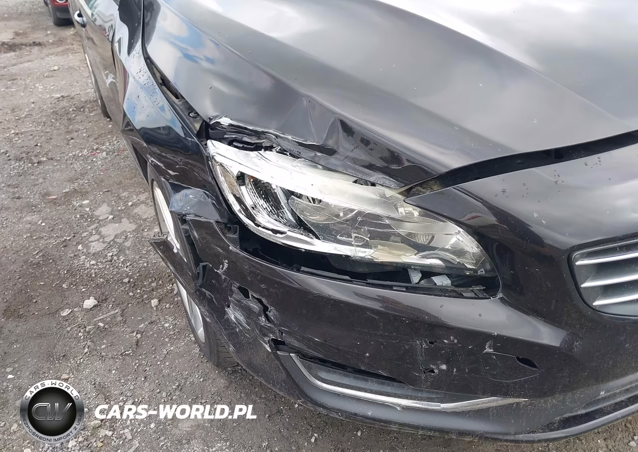 2015 Volvo V60 T5 Premier VIN:YV126MEB1F1199372 - 6