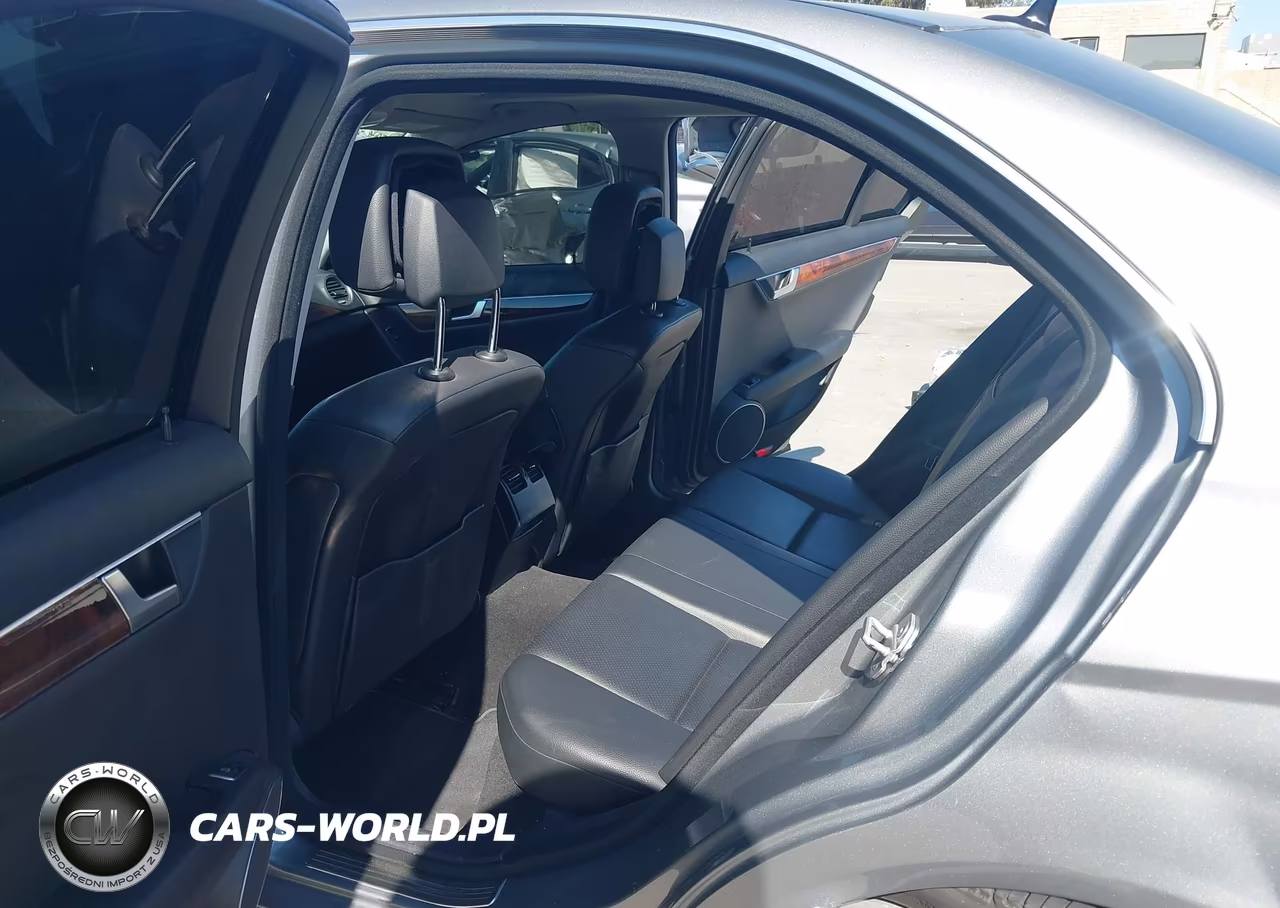 2012 Mercedes-Benz C 250 Luxury VIN:WDDGF4HB8CR220180 - 8
