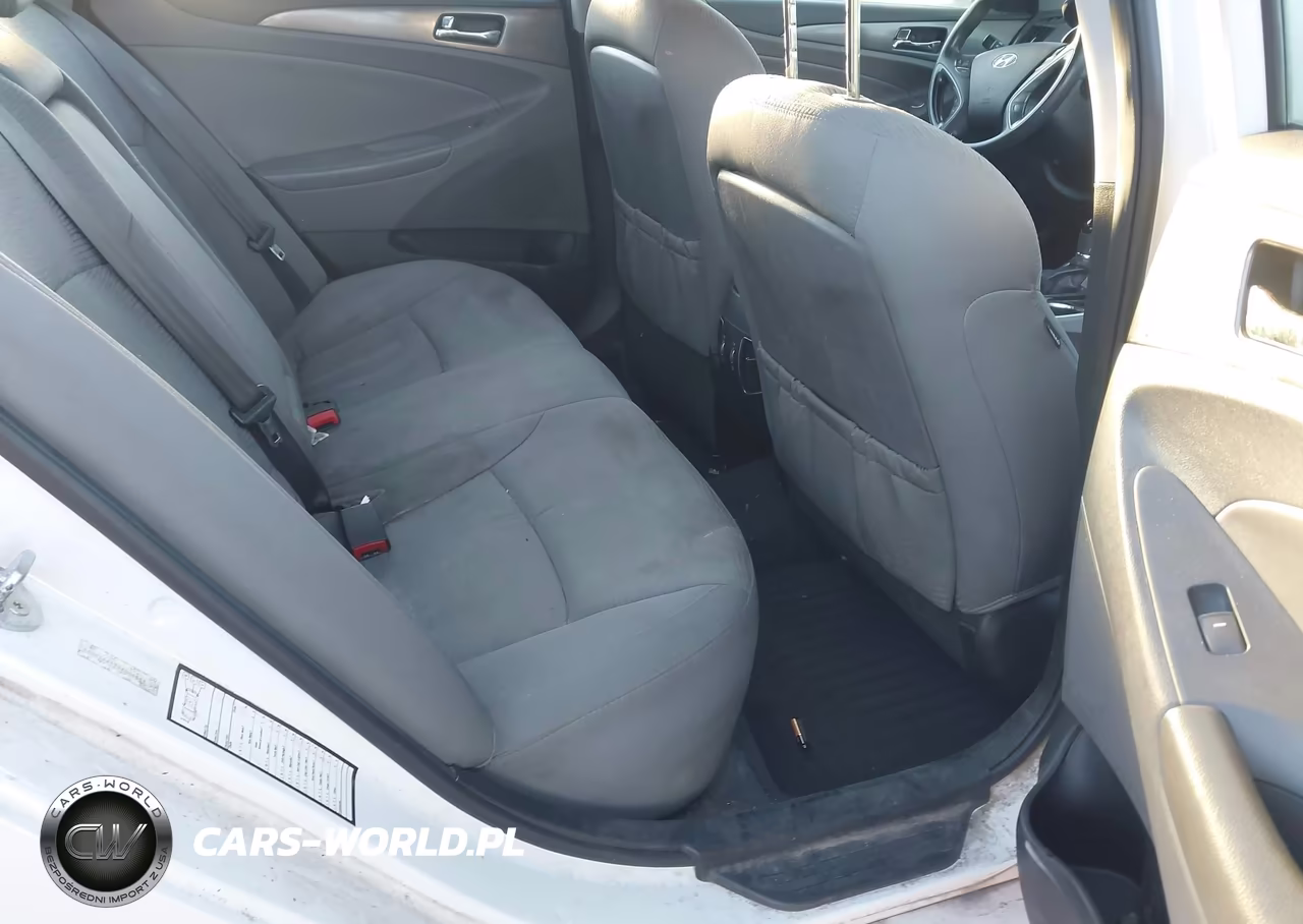 2013 Hyundai Sonata Hybrid VIN:KMHEC4A42DA064848 - 8