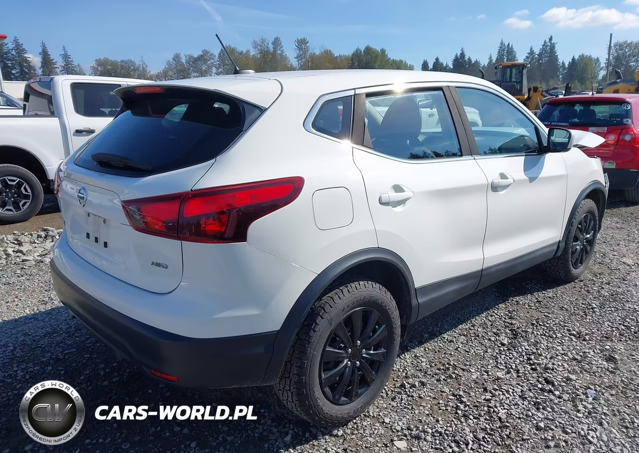 2019 Nissan Rogue Sport S VIN:JN1BJ1CR2KW326164 - 4