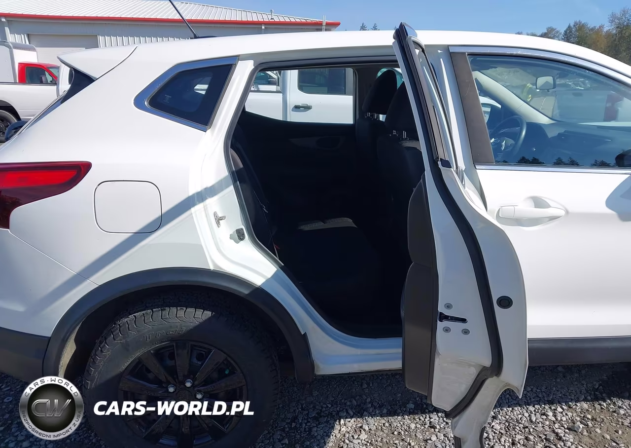2019 Nissan Rogue Sport S VIN:JN1BJ1CR2KW326164 - 8