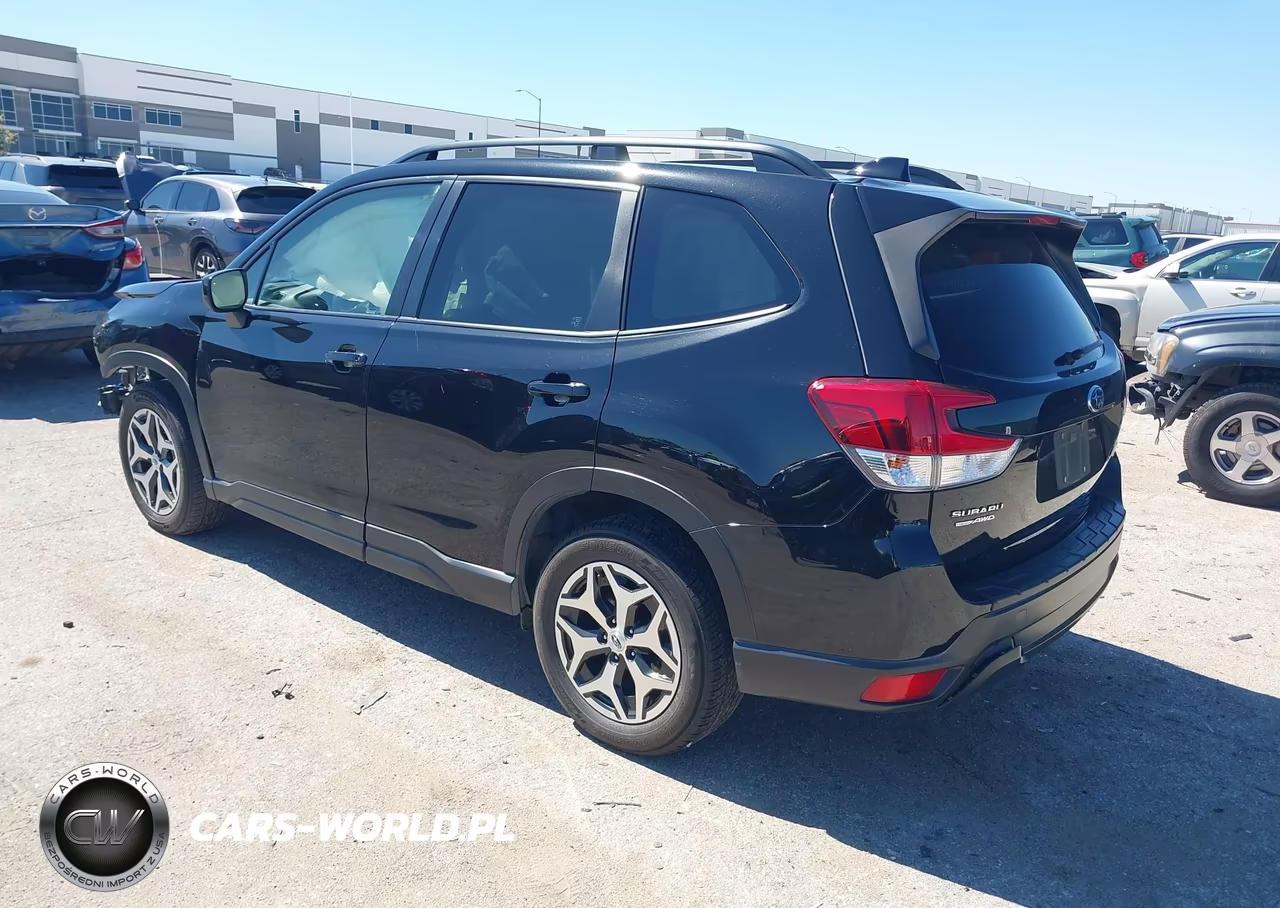 2020 Subaru Forester Premium VIN:JF2SKAJC9LH408781 - 3